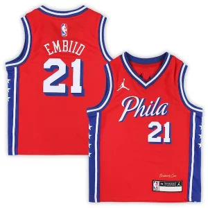 Joel Embiid Captivant Philadelphia 76ers Jordan Brand Preschool 2022/23 Replica Jersey Statement Edition Red - Maillot authentique - Reproduit avec soin